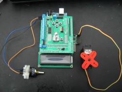 AMC1280USB and miniservo 1.jpg